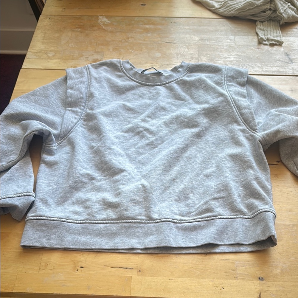 Woman’s  Gray Sweatshirt